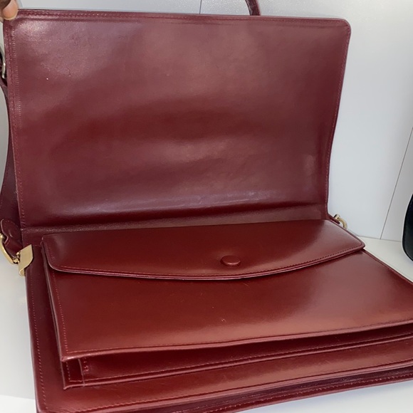 Authentic Cartier MustLine Bordeaux Leather Shoulder Bag - Picture 9 of 17